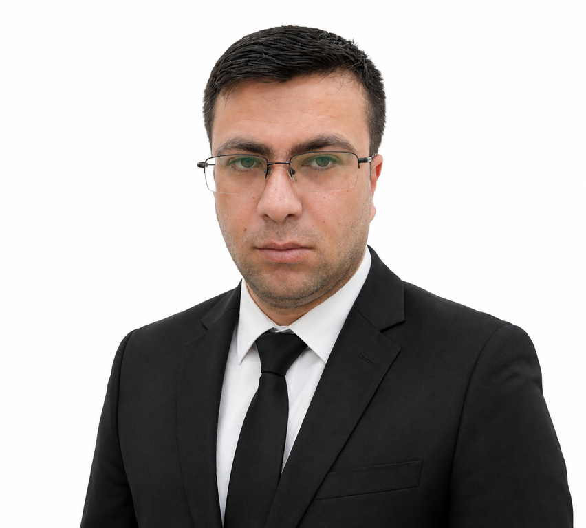 علي 